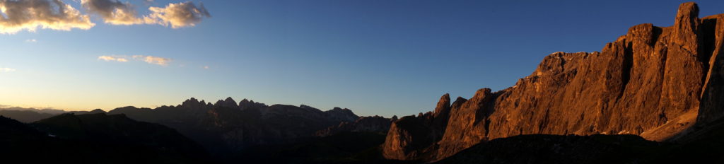 Traumhafte Panoramen in der Nähe des Passo Valparola